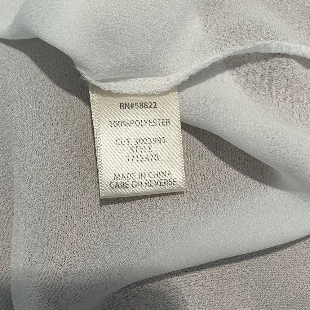 Max Studio White Ruffle Top Size M - Picture 11 of 13